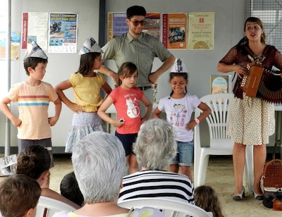 Hora del conte i taller per a infants amb Marta Catalan i Sergi Argem (18.07.2013)